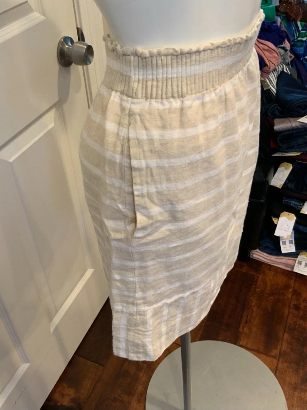 J Crew Linen-Blend Striped Elastic-Waist Mini Skirt - Cream/White - 6 - Picture 4 of 6
